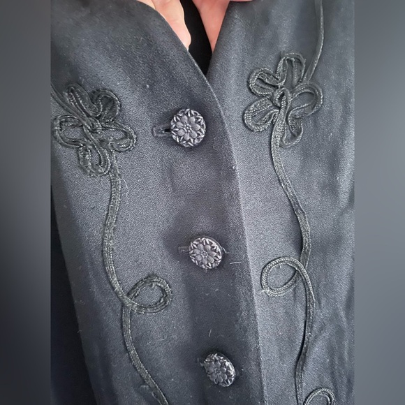 Vintage 90s Evidence button up best with florals and vine details Size S/M - Picture 4 of 10